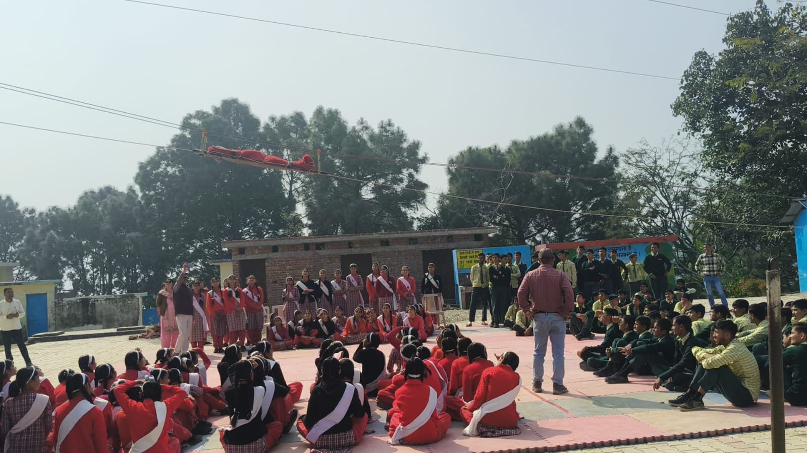 क्षमता निर्माण अभियान के अंतर्गत जिला आपदा प्रबंधन प्राधिकरण, सिरमौर के सौजन्य से होमगार्ड व अग्निशमन विभाग द्वारा राजकीय वरिष्ठ माध्यमिक विद्यालय, बिरला में मॉक ड्रिल व आपदा जन-जागरूकता कार्यक्रम का हुआ आयोजन