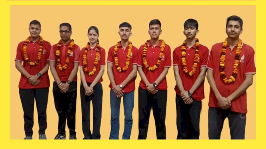 बी आर सी इंस्टीटयूट के विद्यार्थियों ने JEE MAINS में मचाया धमाल