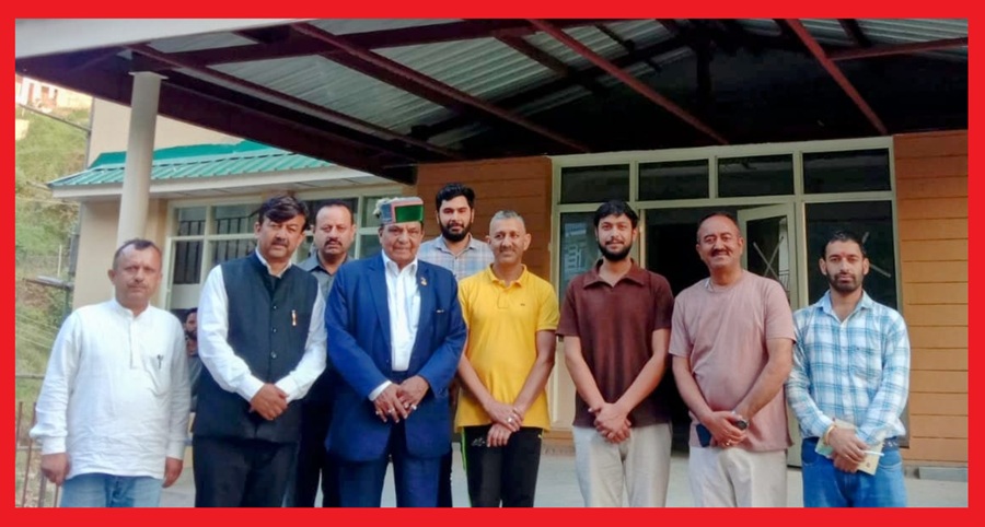 स्वास्थ्य एवं परिवार कल्याण मंत्री कर्नल मंत्री धनी राम शांडिल ने किया निर्माणाधीन स्वास्थ्य भवन नोहरा धार का निरीक्षण