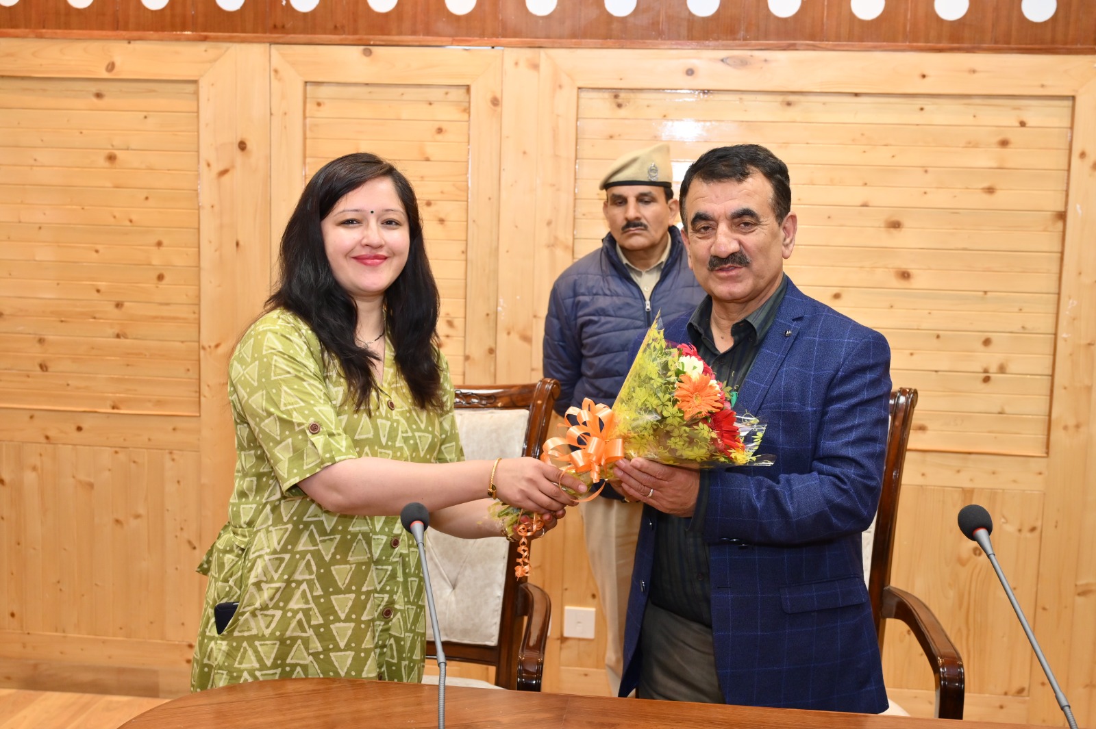 हिमाचल प्रदेश विश्वविद्यालय शिक्षक कल्याण संघ ने माननीय कुलपति हिमाचल प्रदेश विश्वविद्यालय प्रो महावीर जी का स्वागत