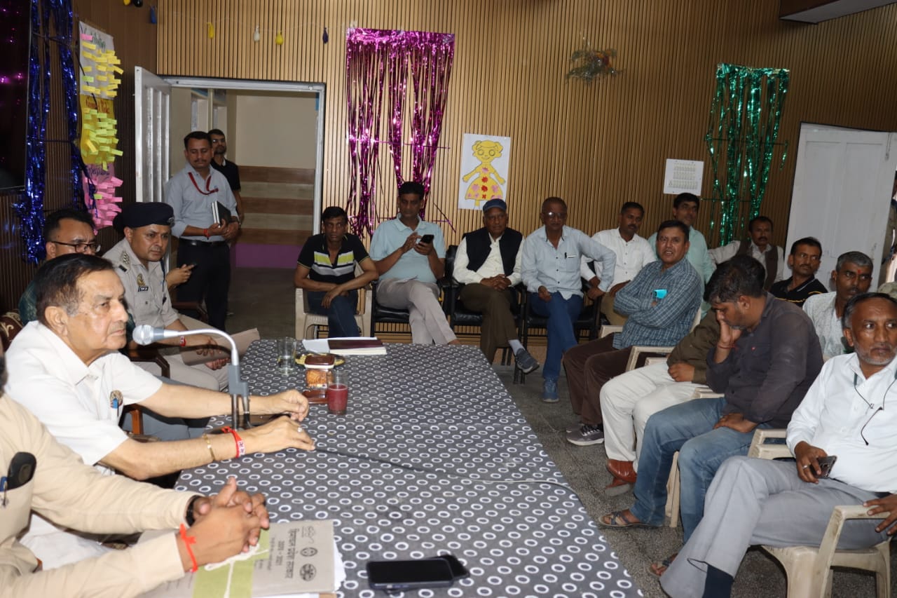 राज्य अनुसूचित जाति आयोग समिती ने ददाहू में एससी वर्ग से किया संवाद