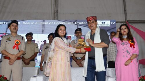 सराहां मेले के दूसरे दिन निश्चिंत नेगी रहे मुख्य अतिथि दंगल प्रतियोगिता का किया शुभारंभ