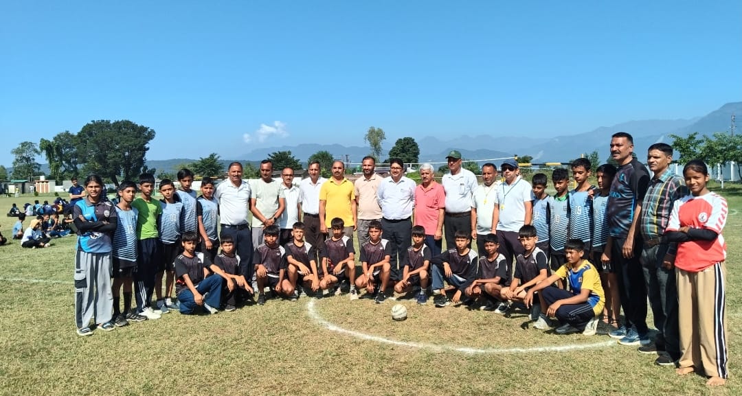 अंडर -14 बॉयज हैंडबॉल खेल प्रतियोगिता में कोटडी व्यास के खिलाड़ी रहे उपविजेता