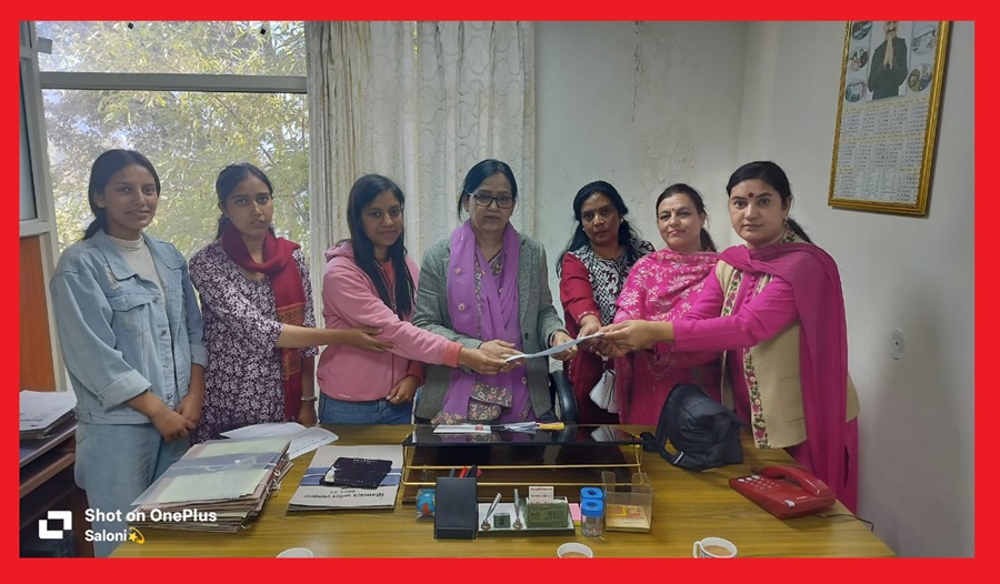 चुराह विधानसभा क्षेत्र केभाजपा विधायक के खिलाफ हो कड़ी कार्रवाई, विधायक पर लगाए गए संगीन आरोपों के खिलाफ महिला आयोग को सौंपा ज्ञापन