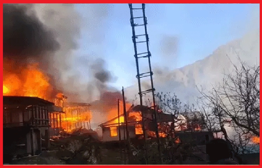 भीषण अग्निकांड: हिमाचल में 16 मकान, दो मंदिर और छह गौशालाएं  जलकर राख, कंपकंपाती ठंड में 20 से ज्यादा परिवार बेघर