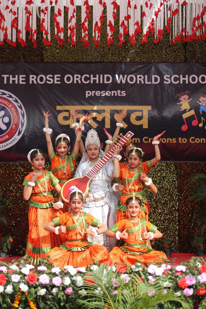 द रोज ऑर्किड वर्ल्ड स्कूल में कलरव 2025 का सफल आयोजन