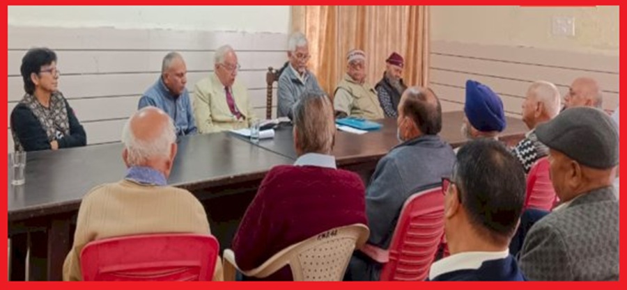 सरकार के उदासीन रवैये पर पेंशनर्स वैलफेयर एसोसिएशन में रोश 