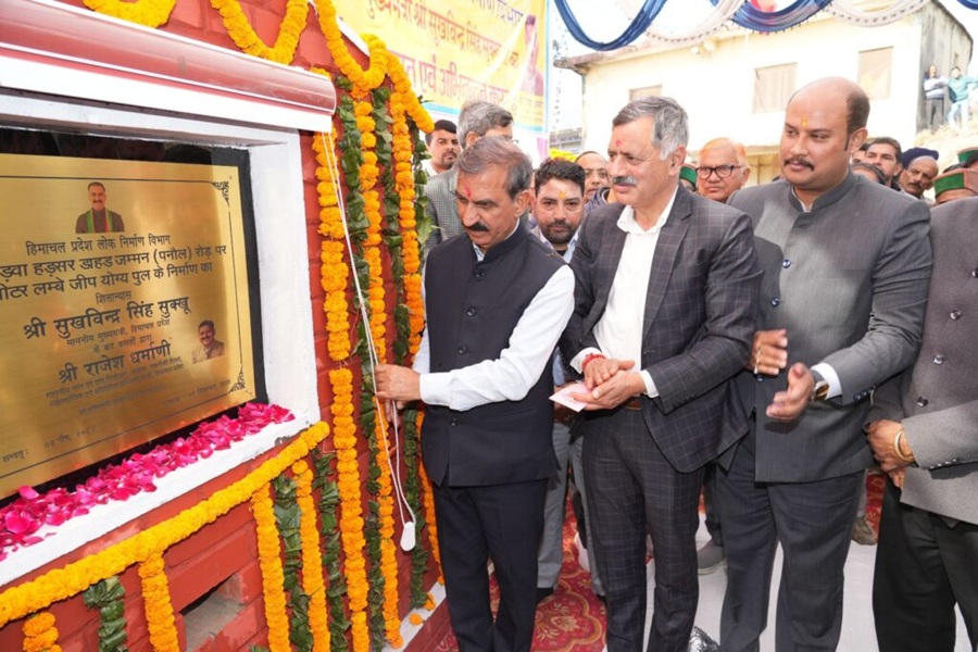 मुख्यमंत्री ने घुमारवीं विस में समर्पित कीं 69 करोड़ रुपये की विकासात्मक परियोजनाएं