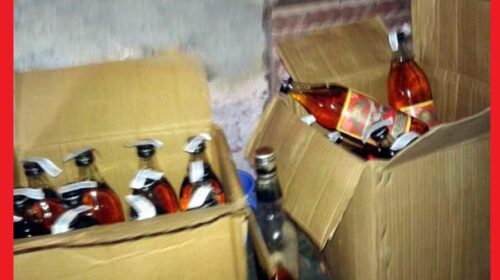 आल्टो कार में  हो रही थी अवैध शराब की तस्करी, पुलिस ने पकड़ी 13 पेटी अवैध शराब