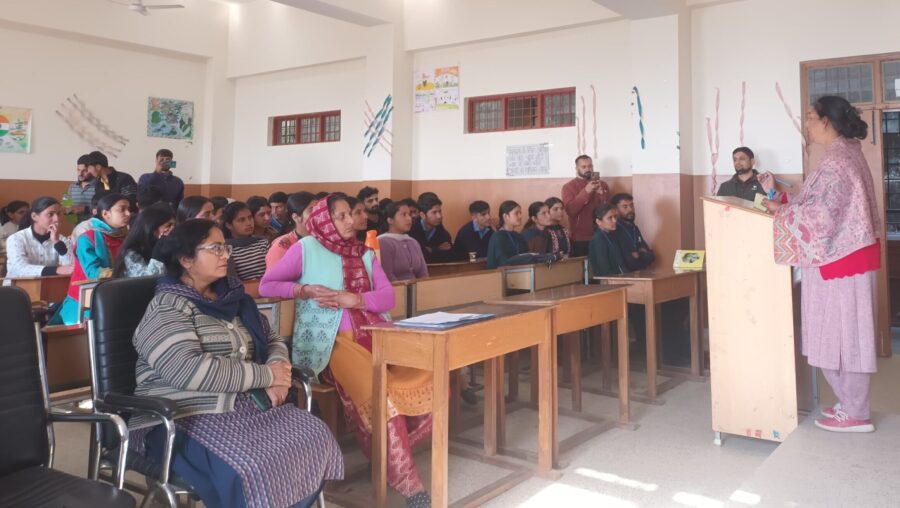 प्री-ग्रामीण उष्मायन केंद्र, राजकीय महाविद्यालय भरली (आंजभोज), जिला सिरमौर हिमाचल प्रदेश में द्वितीय जिला स्तरीय कार्यशाला का आयोजन