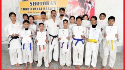 नाहन में ट्रेडिशनल कराटे कैम्प का आयोजन, खिलाड़ियों ने प्राप्त की येलो से ब्लैक 