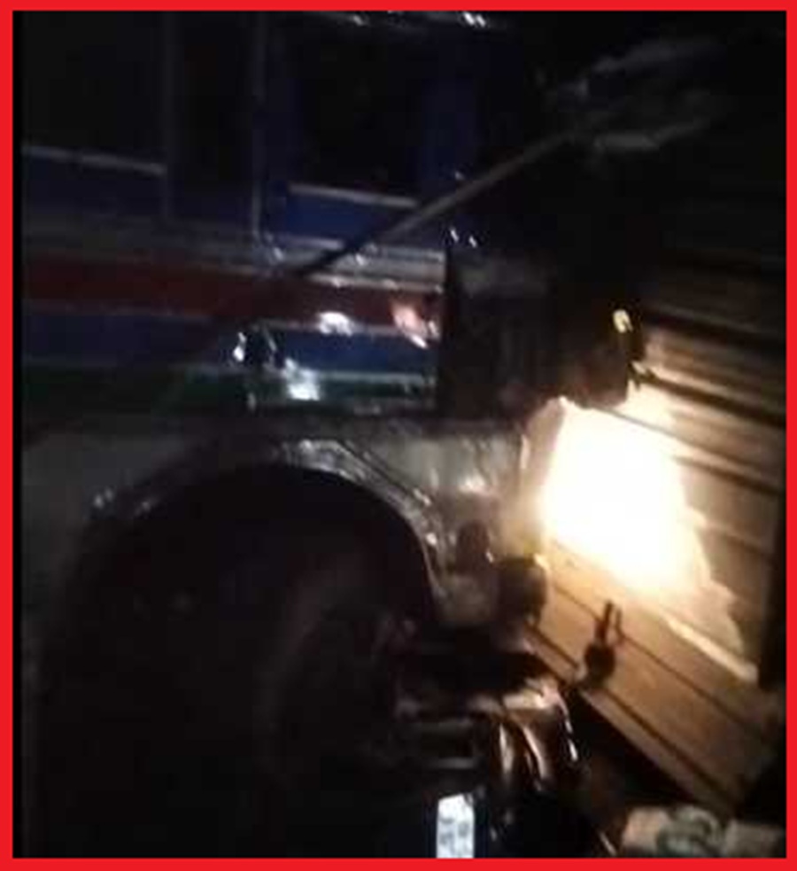 कालाअंब में बेकाबू टिप्पर ने रौंदे HRTC बस और कई वाहन, एक घायल