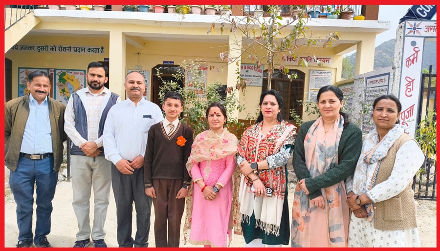  पायल वर्मा, अक्षय और आदित्य ने चमकाया राजकीय उच्च पाठशाला चनोग की नाम 