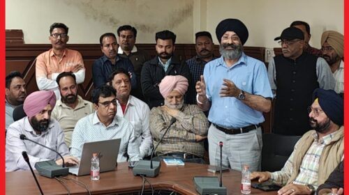 प्रेस क्लब के चुनाव को लेकर डिस्ट्रिक्ट पब्लिक रिलेशन्स ऑफिसर ने जिले के सभी पत्रकारों के साथ की मीटिंग