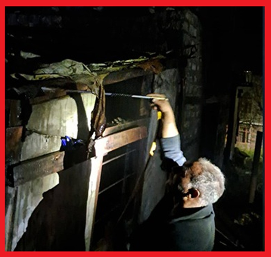 मनाली में दो मंजिला मकान में लगी भीषण आग, सबकुछ जलकर राख