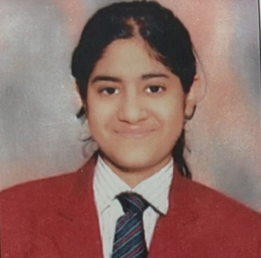 पंचकूला की होनहार छात्रा शुभांगी फुल ने सीबीएसई 10 वीं में लहराया परचम, साइबर सिक्योरिटी में करियर बनाने का लक्ष्य