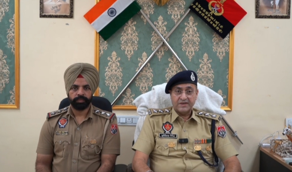 इस्लामाबाद पुलिस द्वारा 1 किलो 145 ग्राम हेरोइन, 64000/- ड्रग मनी सहित 4 दोषी गिरफ्तार।
