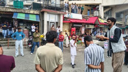एचपीयू परिसर में एसएफआई का प्रदर्शन, धर्मेंद्र प्रधान और नरेंद्र मोदी का पुतला दहन; शिक्षा मंत्री के इस्तीफे की मांग