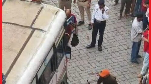 नाहन में HRTC बस और बाइक की भीषण टक्कर में 23 वर्षीय युवक की दर्दनाक मौत, साथी घायल