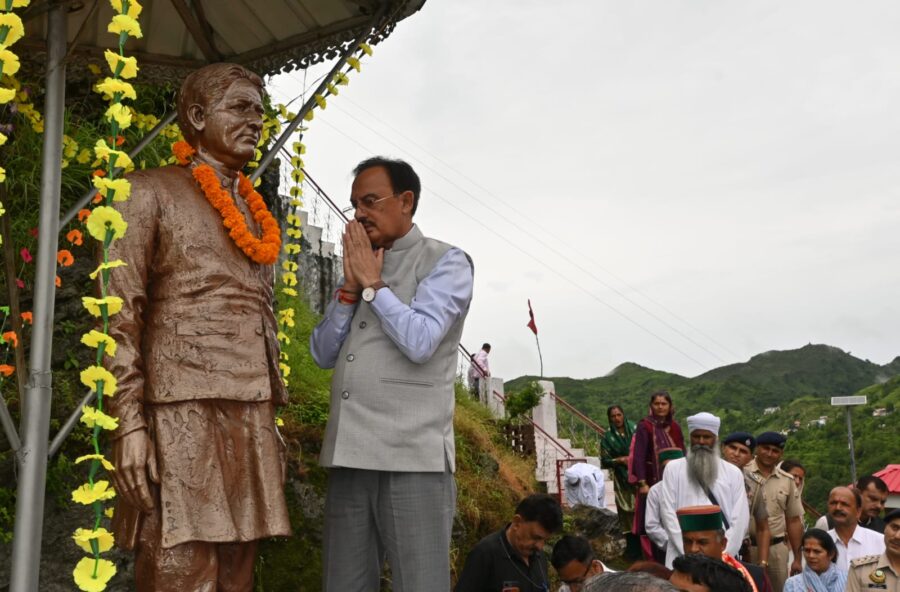 डाॅ परमार के प्रयासों से ही हिमाचल अस्तित्व में आया-हर्षवर्धन चौहान