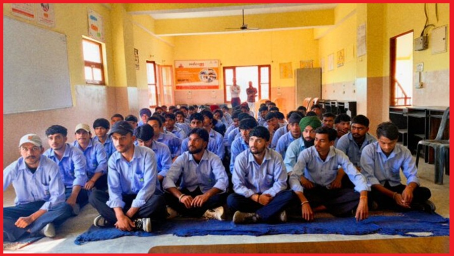 Galaxy ITI में SIR को लेकर युवा संगोष्ठी आयोजित, युवाओं को किया जागरूक