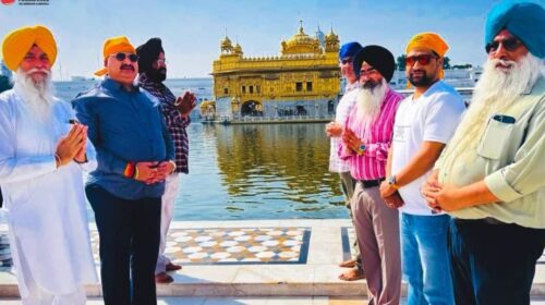 हॉकी इंडिया के महासचिव भोलानाथ सिंह श्री हरिमंदिर साहिब में हुए नतमस्तक
